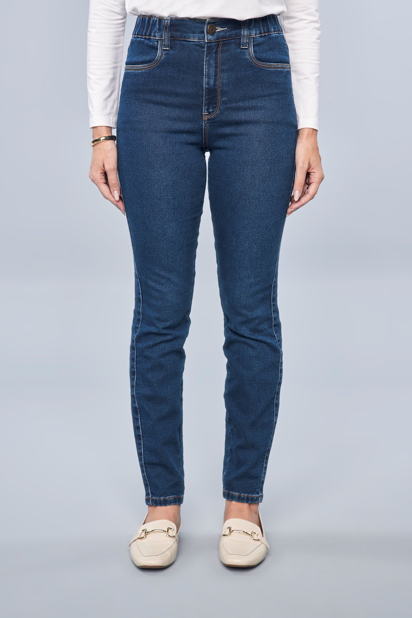 calça jeans malha skinny cintura intermediária com elástico